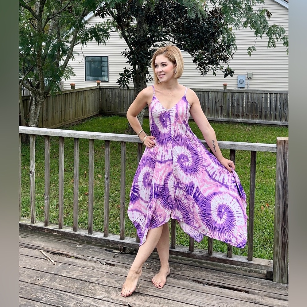 🎉FINAL PRICE🎉 Purple tye-die boho handkerchief dress